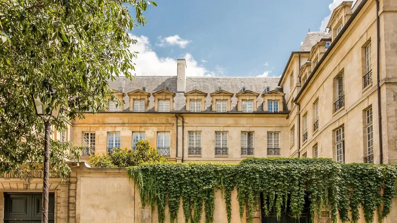 Merveil - Luxury - Marais - Archives I *