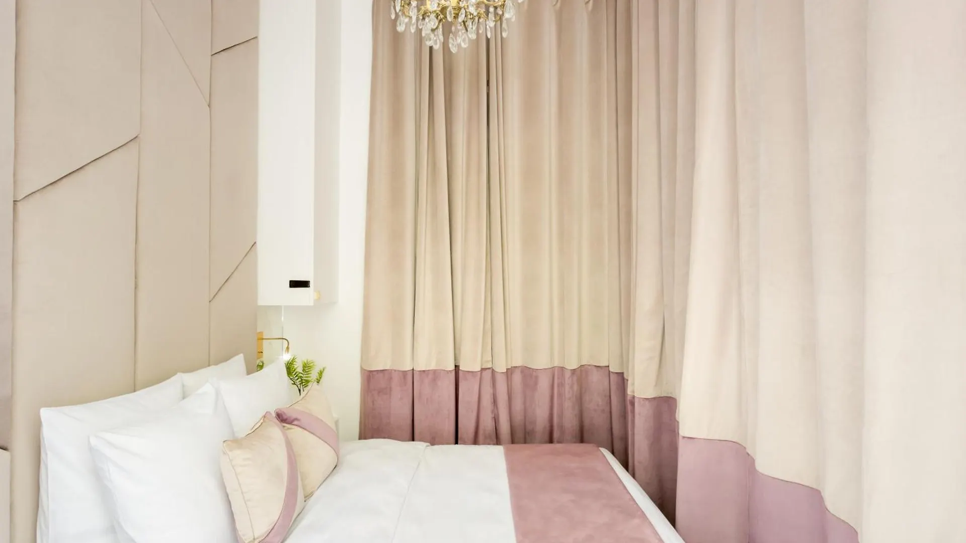 Merveil - Luxury - Marais - Archives I